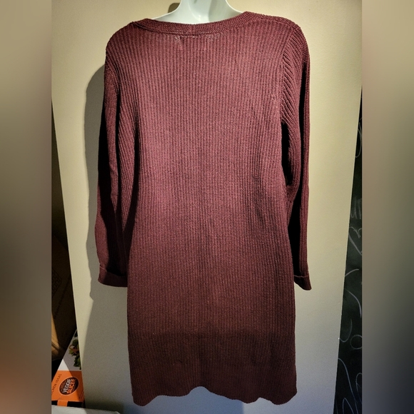 Old Navy Women's Burgundy Sweater Size Large - Picture 2 of 5